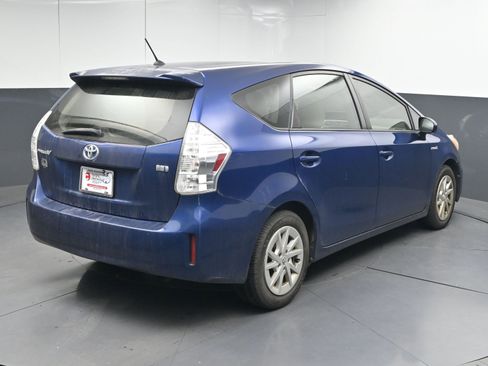 Used 2012 Toyota Prius V Two image 8