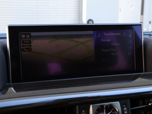 Used 2019 Lexus LX 570 4WD image 22