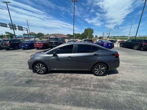 Used 2024 Nissan Versa S w/ S Plus Package FWD image 3