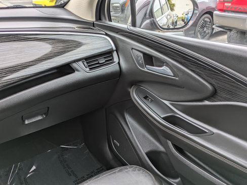 Used 2017 Buick Envision Premium w/ Driver Confidence Package image 18