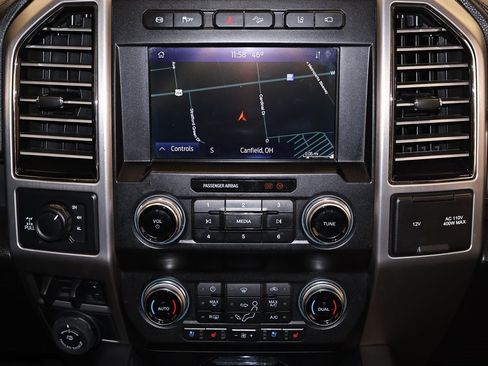 Used 2020 Ford F250 Platinum image 29