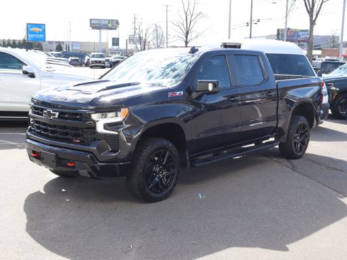 Certified 2024 Chevrolet Silverado 1500 LT Trail Boss w/ LT Trail Boss Premium Package image 5