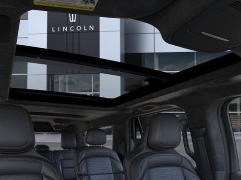New 2026 Lincoln Navigator L Black Label AWD/4WD image 22