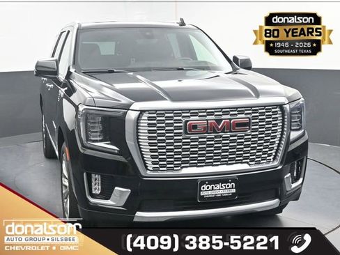 Used 2021 GMC Yukon Denali w/ Denali Premium Package image 3