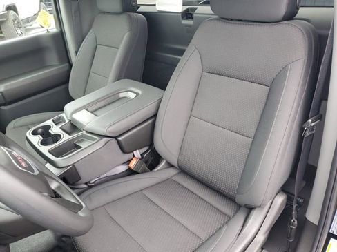 Certified 2025 GMC Sierra 1500 Pro w/ Pro Value Package image 8