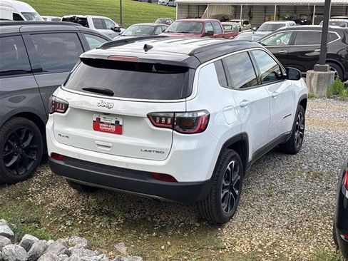 Used 2023 Jeep Compass Limited AWD/4WD image 4