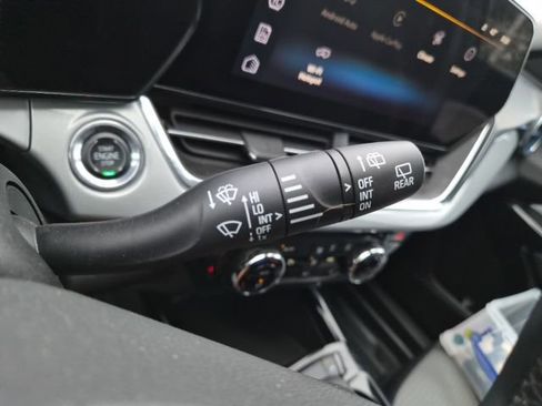 Used 2025 Chevrolet Trax LT w/ Driver Confidence Package image 21