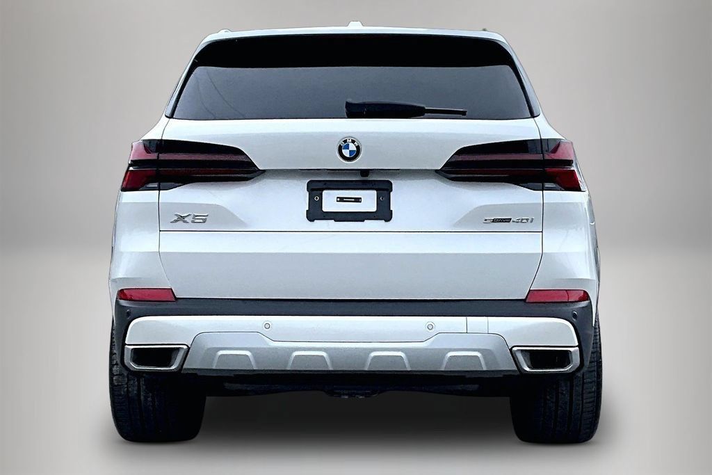Certified 2025 BMW X5 sDrive40i w/ Premium Package RWD image 5