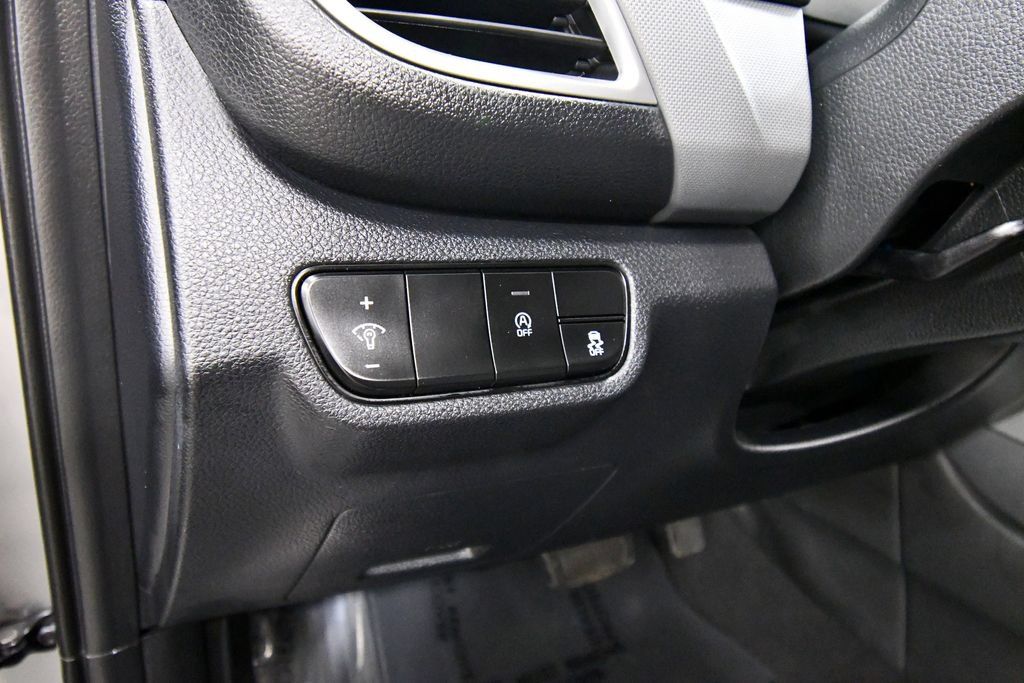 Used 2026 Kia Seltos LX AWD/4WD image 19
