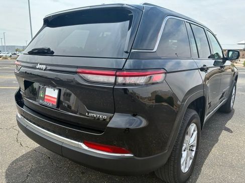 Used 2022 Jeep Grand Cherokee Limited AWD/4WD image 6