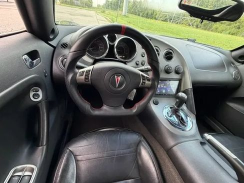 Used 2009 Pontiac Solstice GXP w/ Premium Package RWD image 27