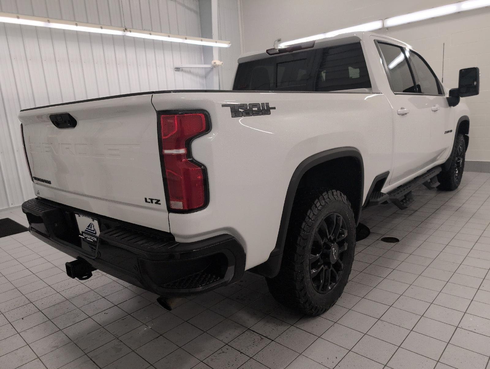 Certified 2025 Chevrolet Silverado 2500 LTZ w/ LTZ Plus Package AWD/4WD image 20