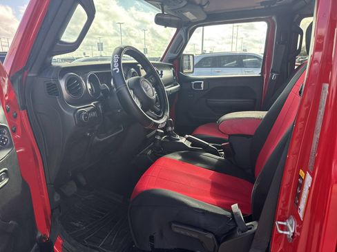 Used 2021 Jeep Wrangler Unlimited Sport AWD/4WD image 13