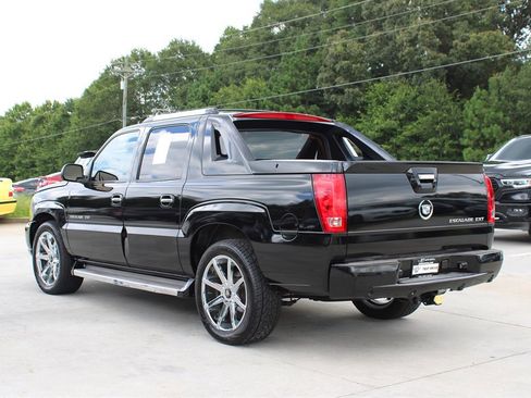 Used 2006 Cadillac Escalade EXT image 5