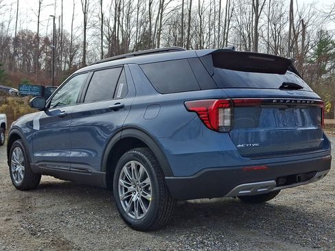 New 2026 Ford Explorer Active w/ Active Comfort Package AWD/4WD image 3