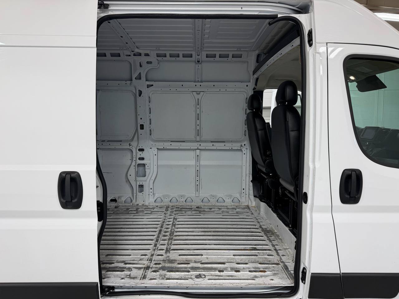 Used 2023 RAM ProMaster 2500 FWD image 21