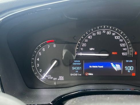 Used 2019 Cadillac XT5 Premium Luxury w/ Advanced Security Package FWD image 19