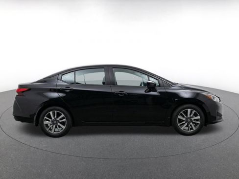 Used 2025 Nissan Versa SV FWD image 9