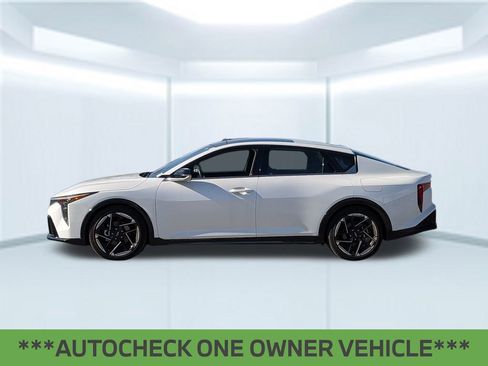 Used 2025 Kia K4 GT-Line w/ GT-Line Premium Package image 2