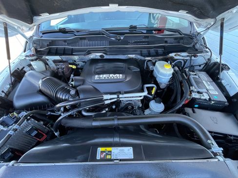 Used 2018 RAM 2500 Tradesman w/ Chrome Appearance Group image 26