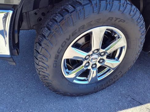 Used 2018 Ford F150 XLT w/ Equipment Group 301A Mid AWD/4WD image 9