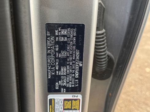 Used 2025 Kia Sportage LX image 24