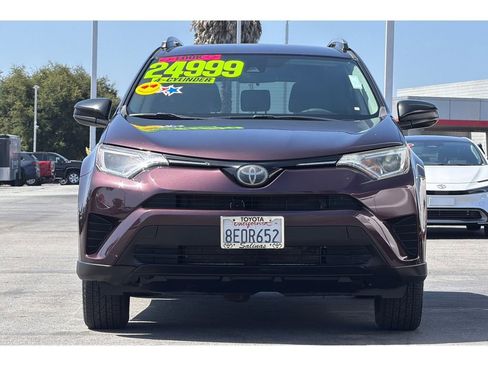 Used 2018 Toyota RAV4 LE w/ All Weather Liner Package FWD image 9