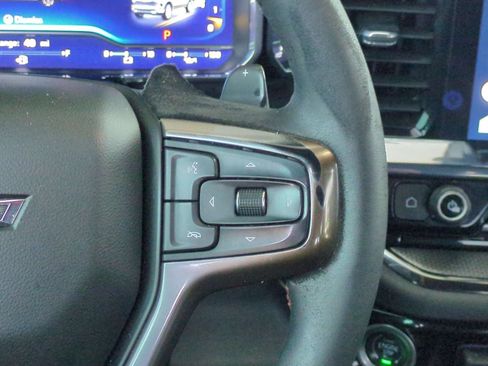 Used 2022 Chevrolet Silverado 1500 ZR2 w/ Technology Package AWD/4WD image 14