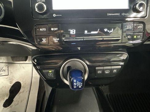 Used 2022 Toyota Prius Prime LE image 19