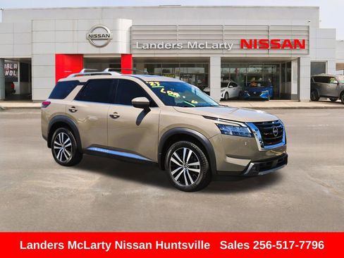 Used 2023 Nissan Pathfinder Platinum w/ Cargo Package AWD/4WD image 1