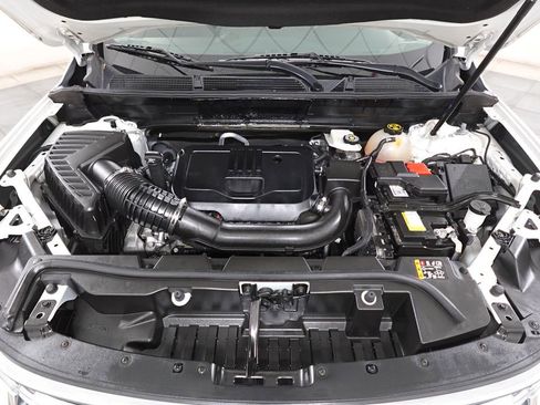 Used 2023 GMC Acadia SLE image 30