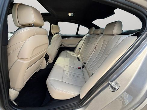 Used 2017 BMW 530i xDrive AWD/4WD image 39