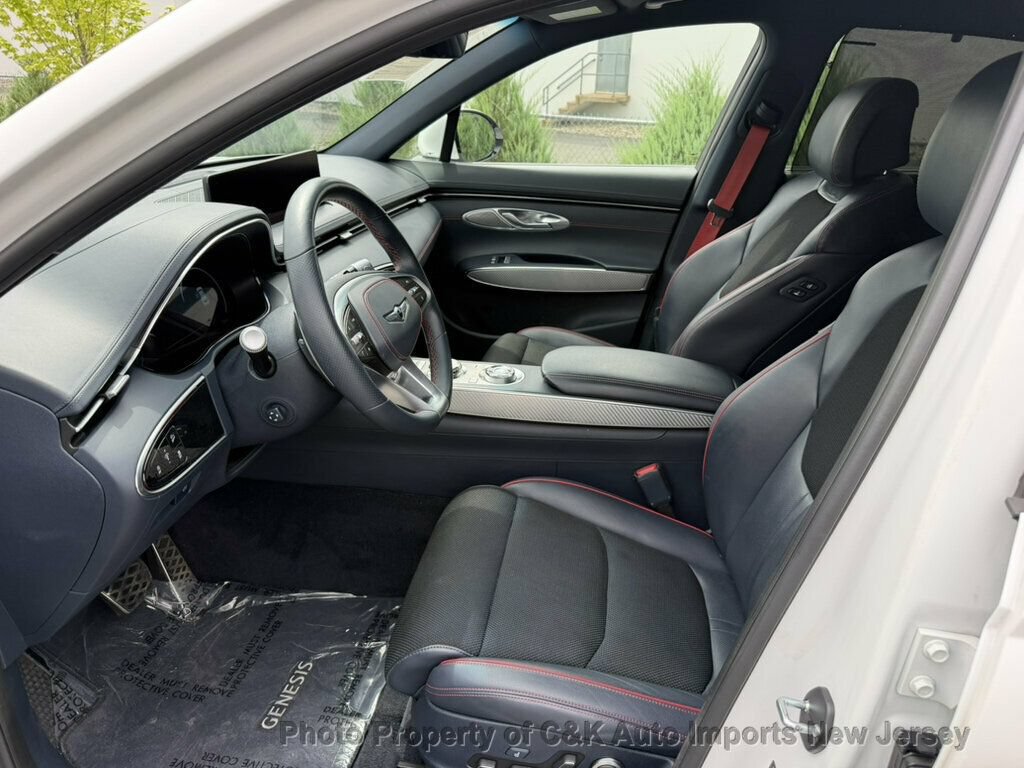 Used 2023 Genesis GV70 2.5T w/ Sport Prestige Package AWD/4WD image 14
