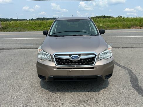 Used 2015 Subaru Forester 2.5i AWD/4WD image 4