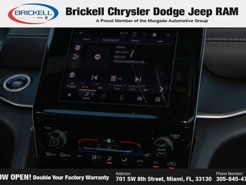 New 2025 Jeep Grand Cherokee L Laredo image 24