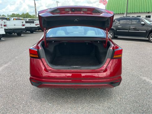 Used 2025 Nissan Altima 2.5 SV FWD image 22