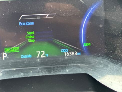 Used 2021 Toyota RAV4 XSE AWD/4WD image 29