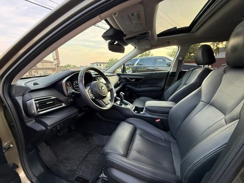 Used 2025 Subaru Outback Limited AWD/4WD image 9