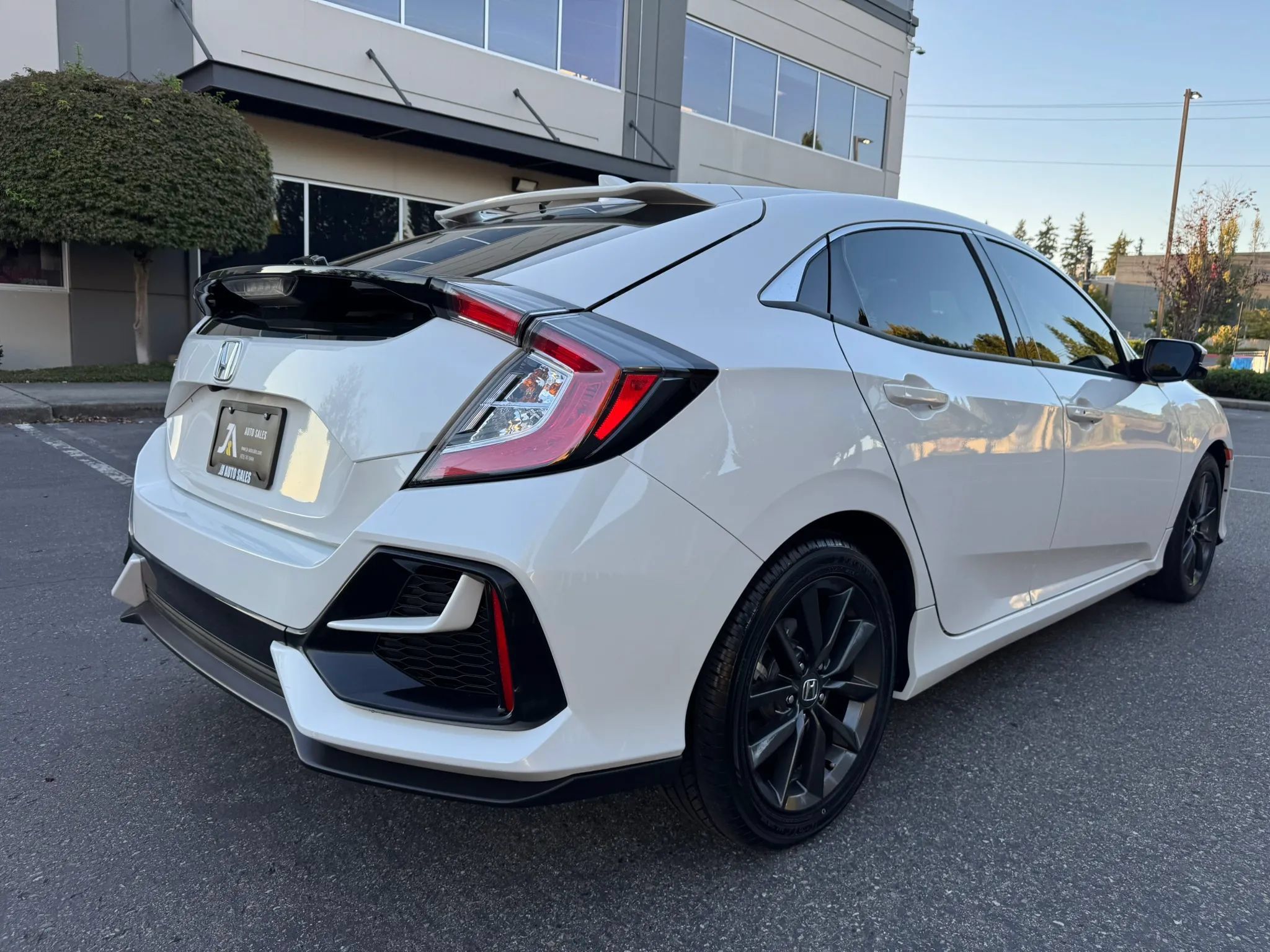 Used 2020 Honda Civic EX image 10