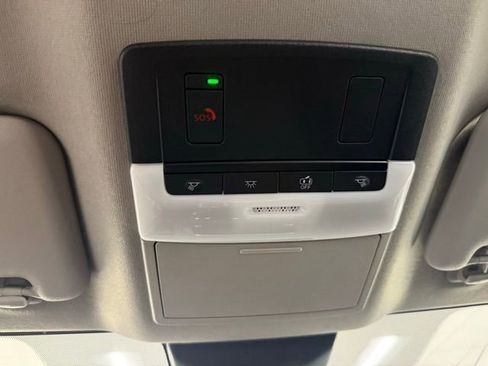 New 2025 Nissan Sentra SV w/ Trunk Package image 17