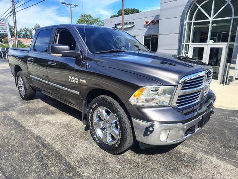 Used 2018 RAM 1500 Big Horn AWD/4WD image 2