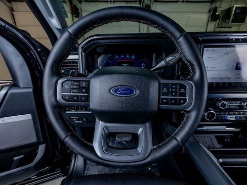 Used 2025 Ford F250 Lariat w/ Lariat Ultimate Package AWD/4WD image 19