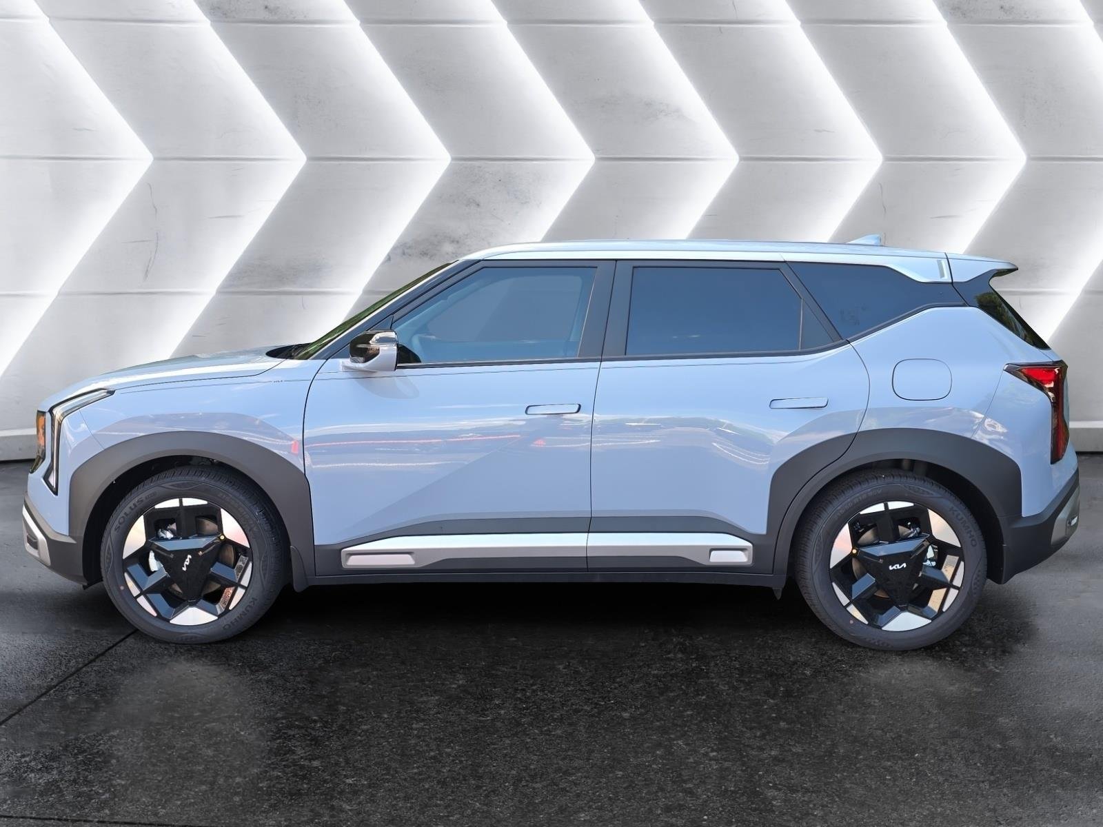 New 2027 Kia Seltos S FWD image 2