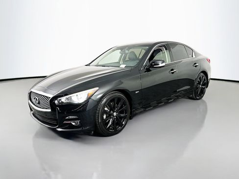Used 2017 INFINITI Q50 3.0t Premium w/ Driver Assistance Package AWD/4WD image 3