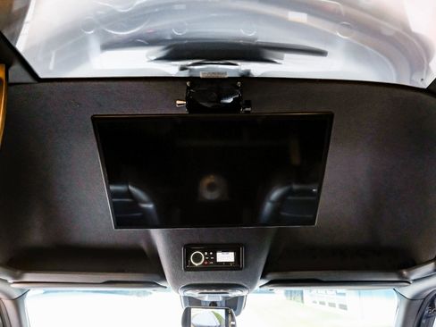 Used 2022 Mercedes-Benz Sprinter 3500 image 93