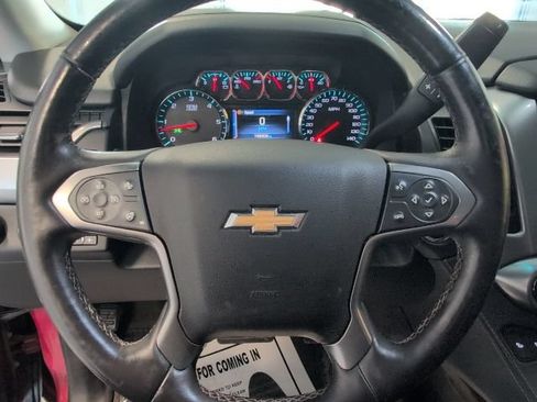 Used 2015 Chevrolet Suburban LT w/ Luxury Package AWD/4WD image 19
