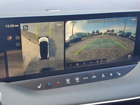 New 2026 Nissan Leaf Platinum+ image 15