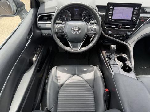 Used 2024 Toyota Camry SE FWD image 14