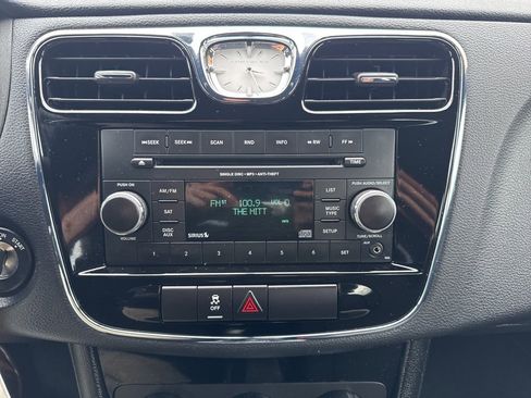 Used 2013 Chrysler 200 Touring image 14