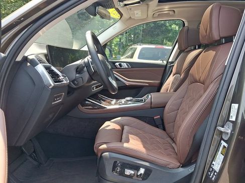 Used 2025 BMW X7 xDrive40i AWD/4WD image 14